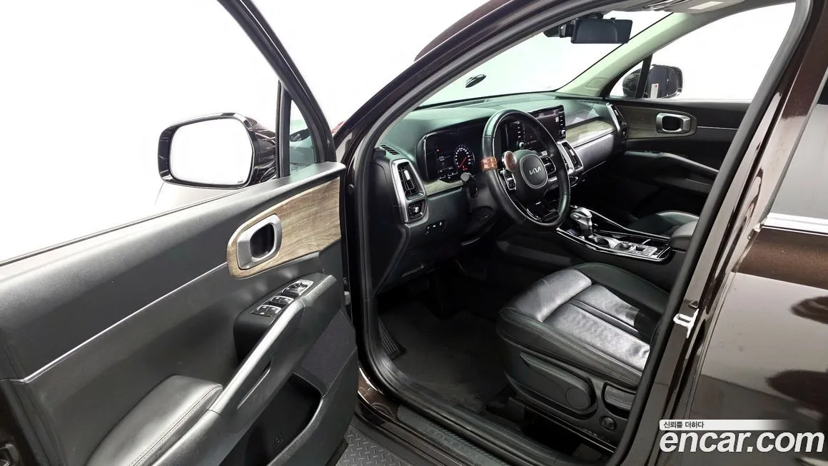 Kia Sorento — фото 10