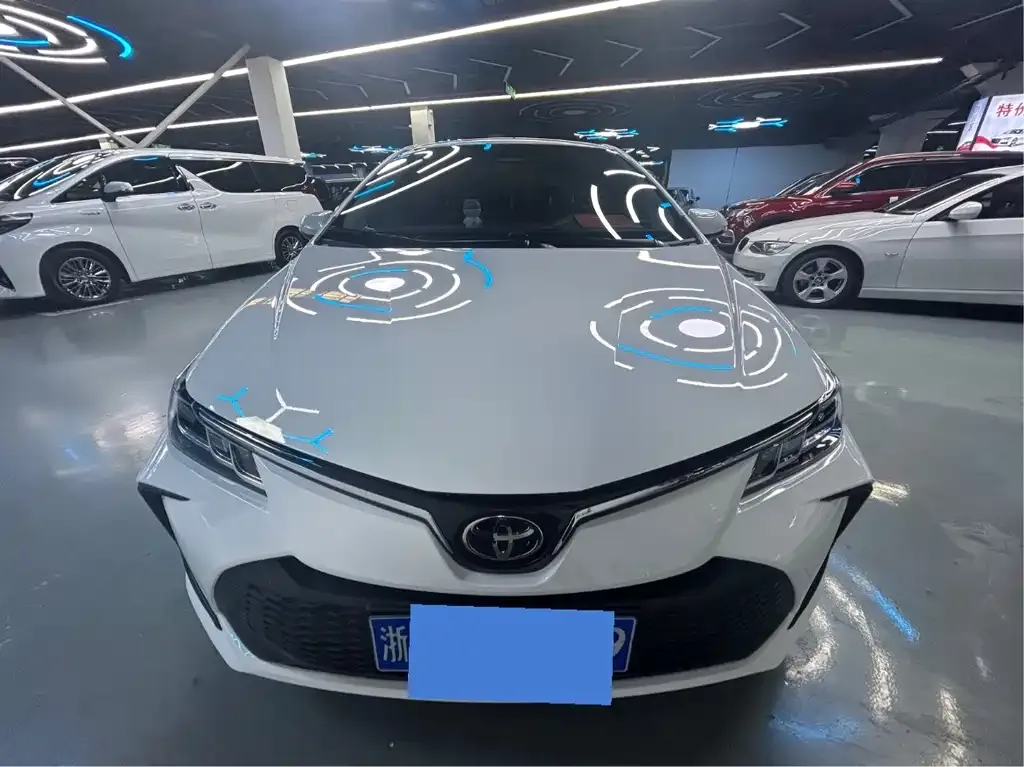 Toyota Corolla 2023 из CN, фото 10