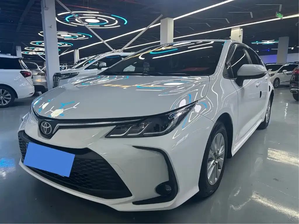 Toyota Corolla 2023 из CN, фото 6