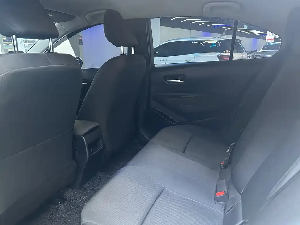 Toyota Corolla 2023 из CN, фото 3