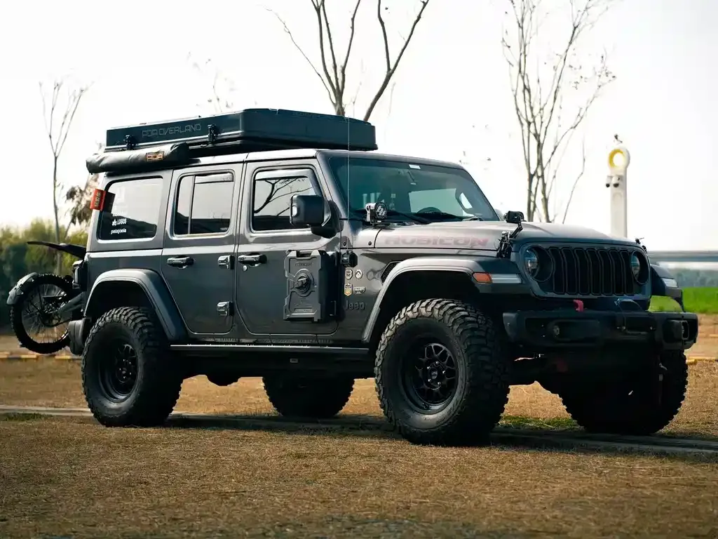 Jeep Wrangler — фото 7