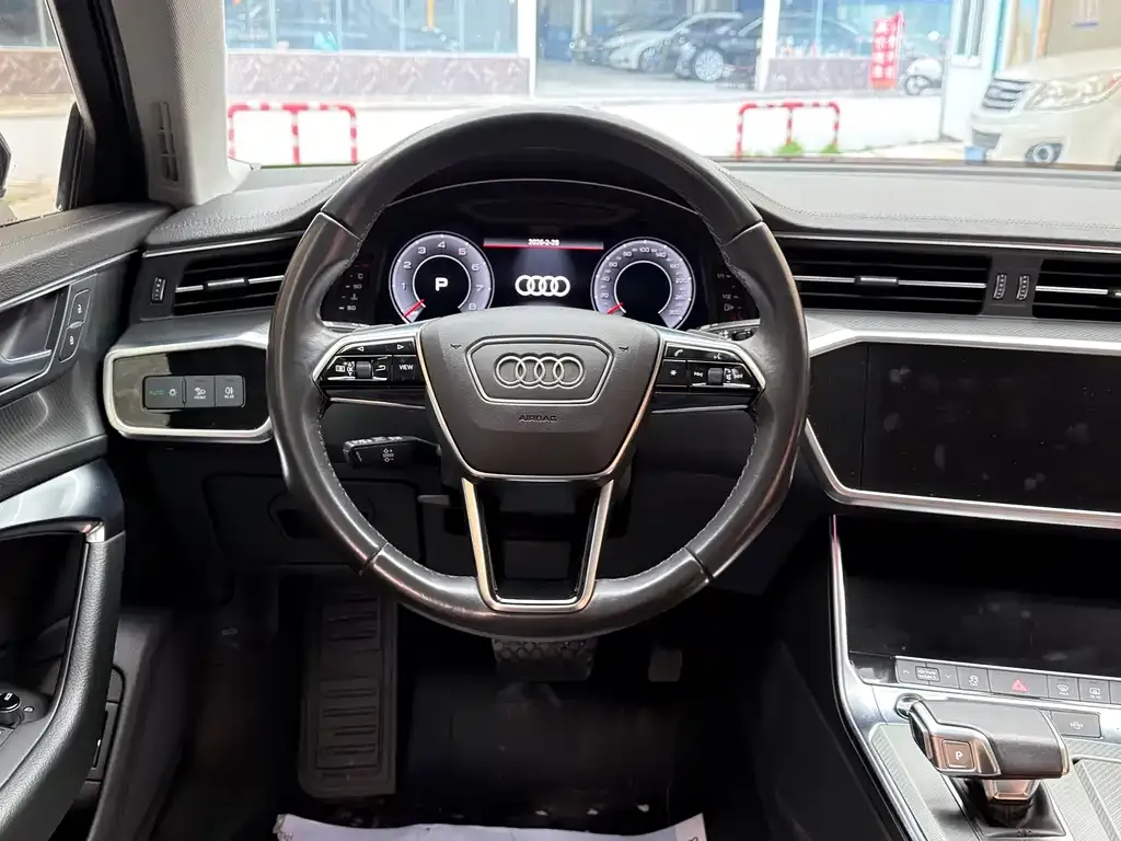 Audi A6L — фото 5