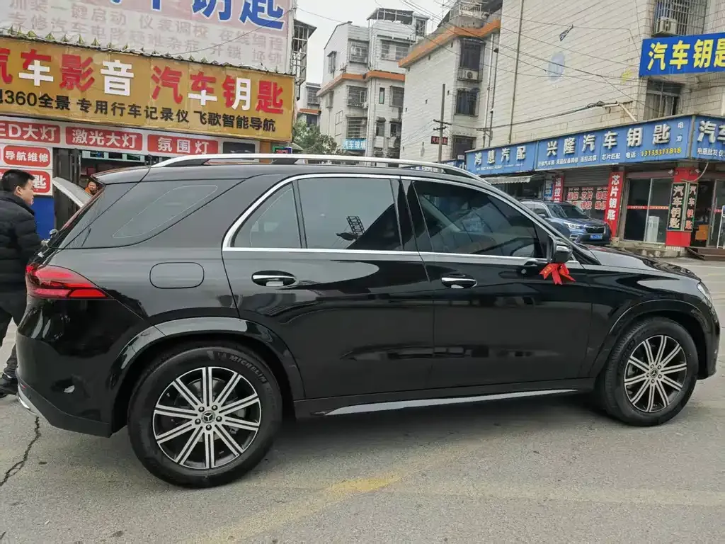 Mercedes-Benz GLE — фото 5