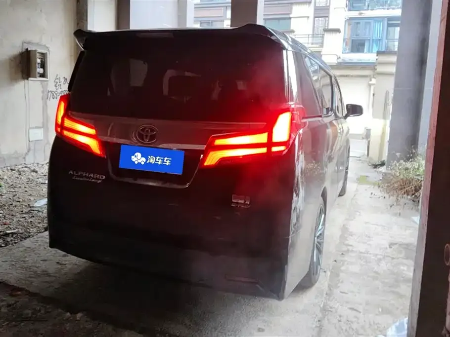 Toyota Alphard 2022 из CN, фото 4