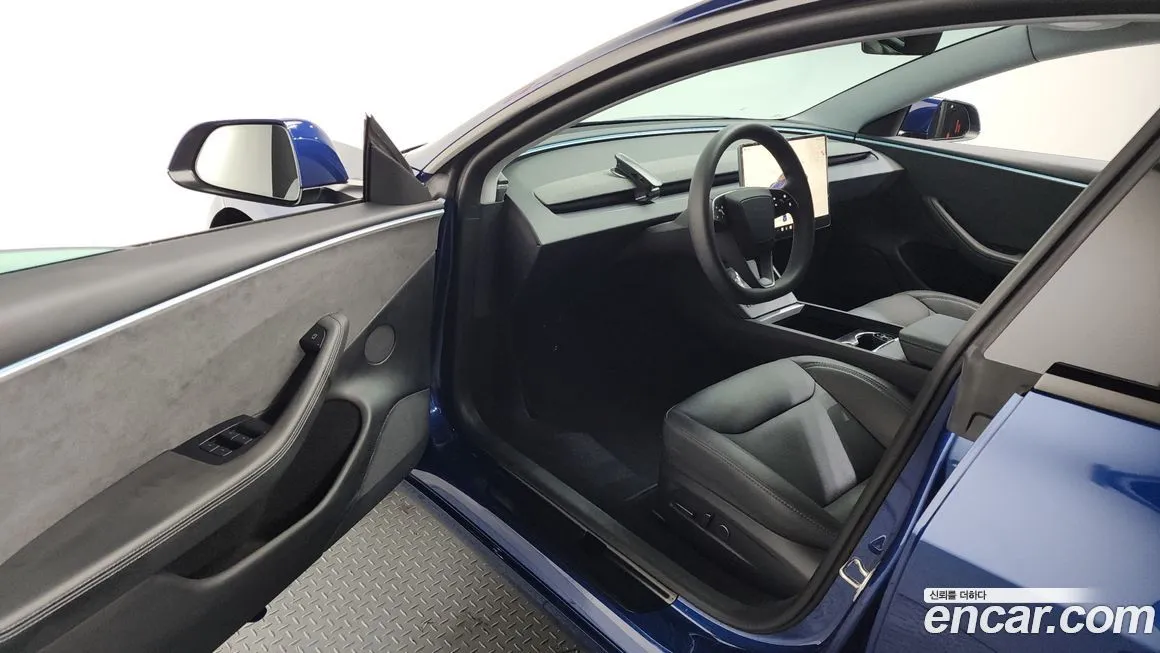 Tesla Model 3 — фото 10