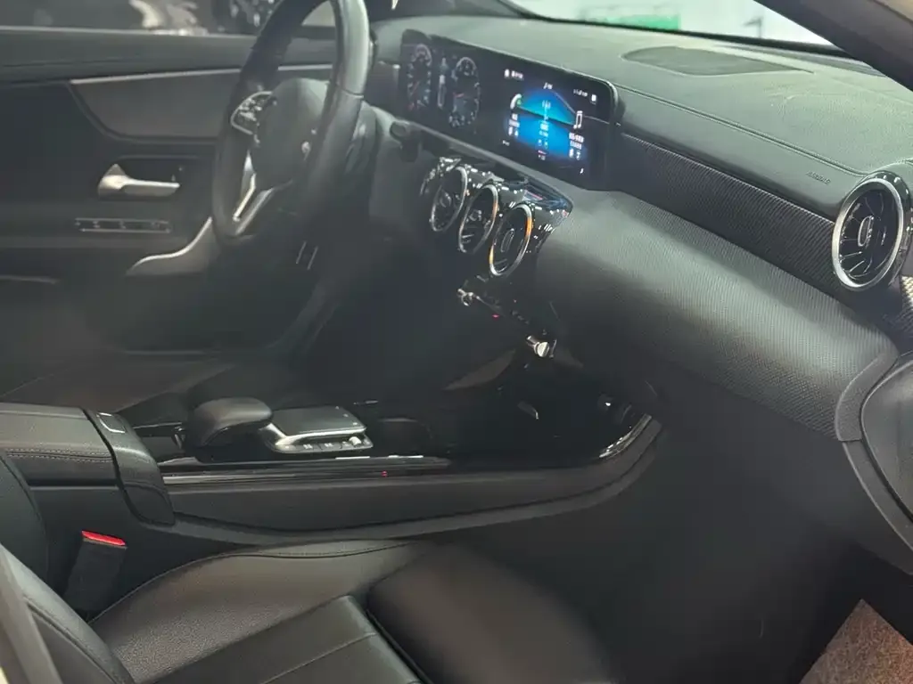 Mercedes-Benz A-Class 2021 из CN, фото 8