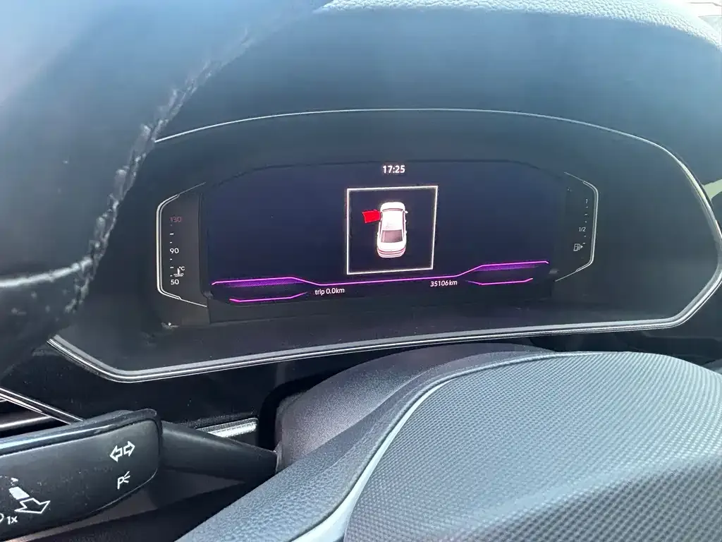 Volkswagen Passat 2022 из CN, фото 3