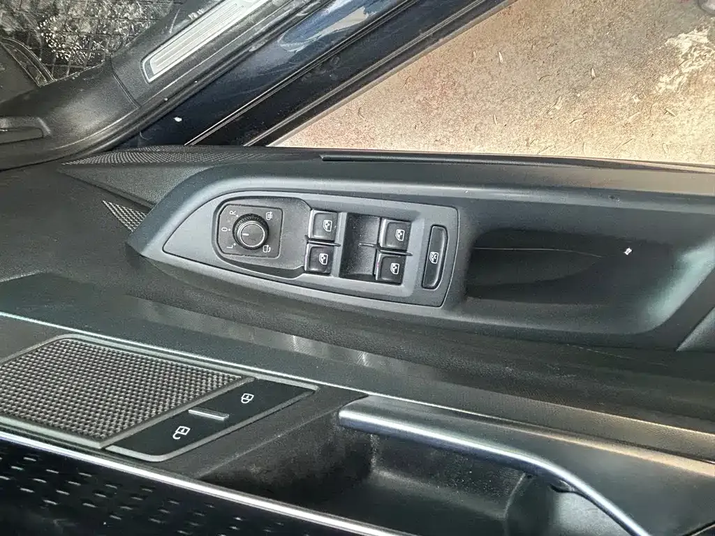 Volkswagen Passat 2022 из CN, фото 6