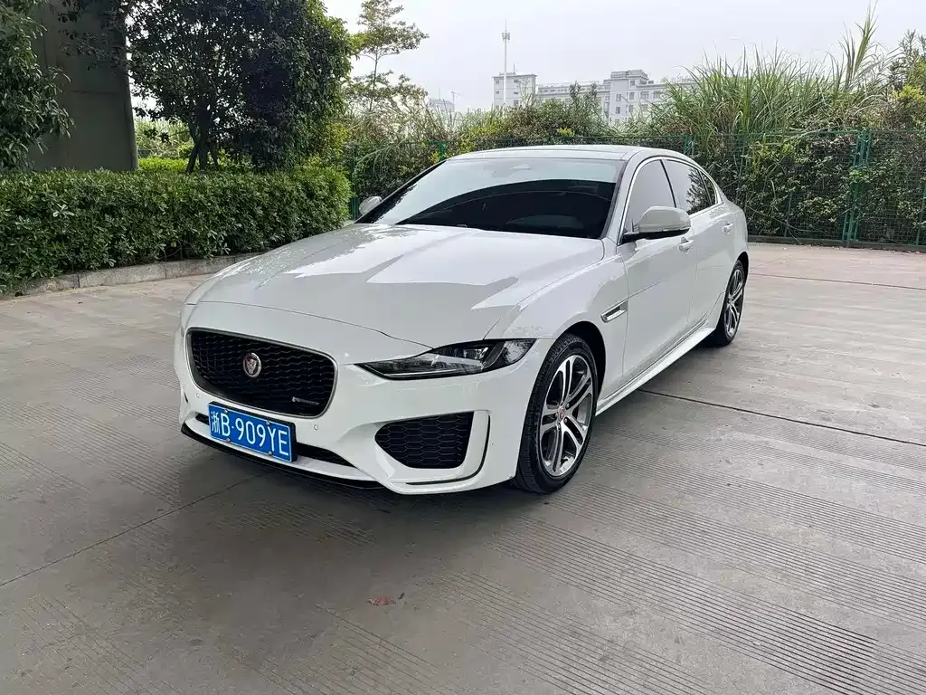 Jaguar XEL — фото 10