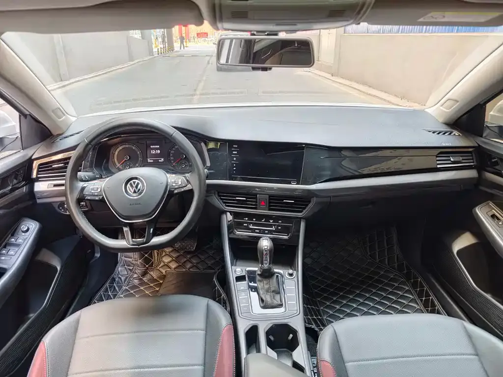 Volkswagen Bora 2022 из CN, фото 2