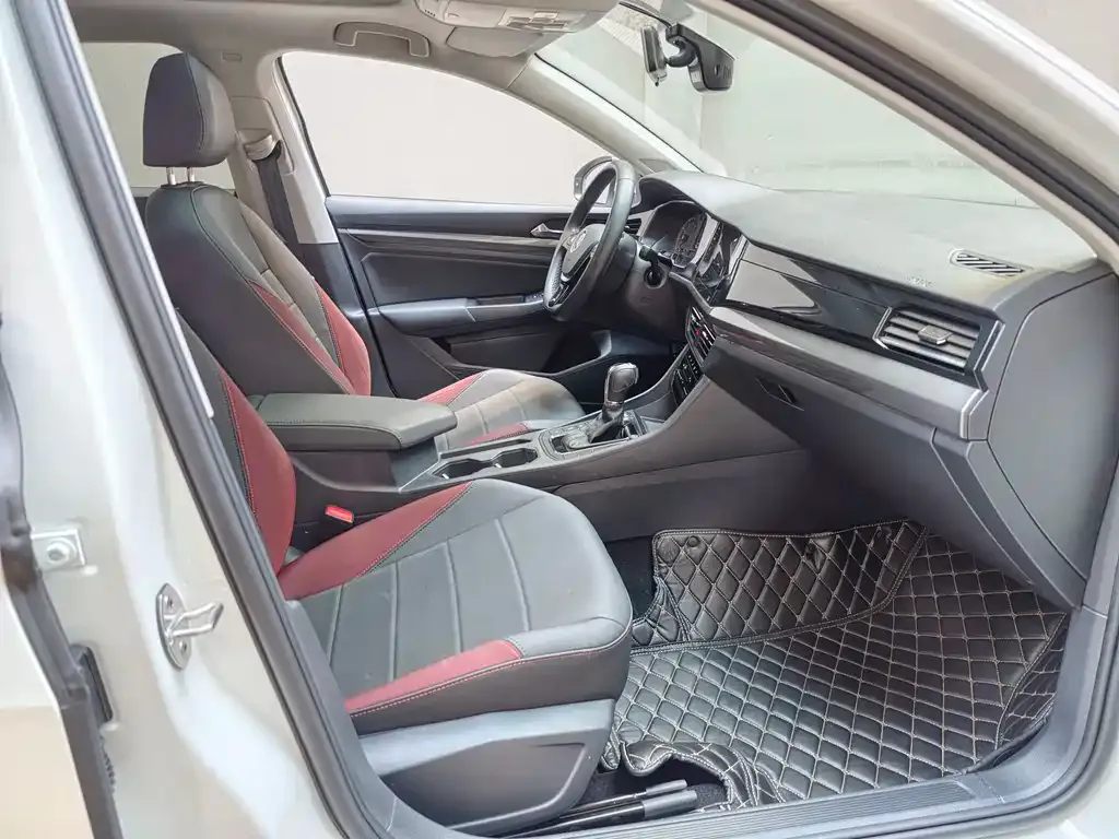 Volkswagen Bora 2022 из CN, фото 7