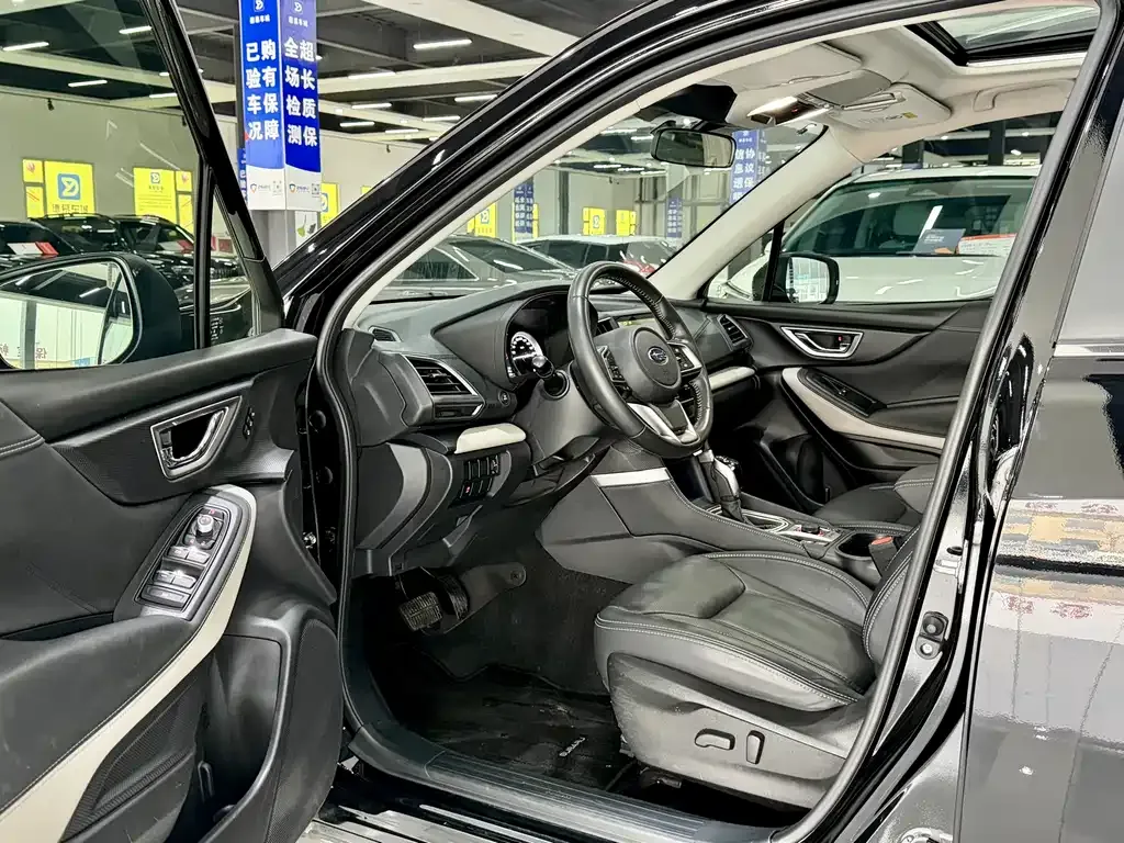 Subaru Forester 2022 из CN, фото 8