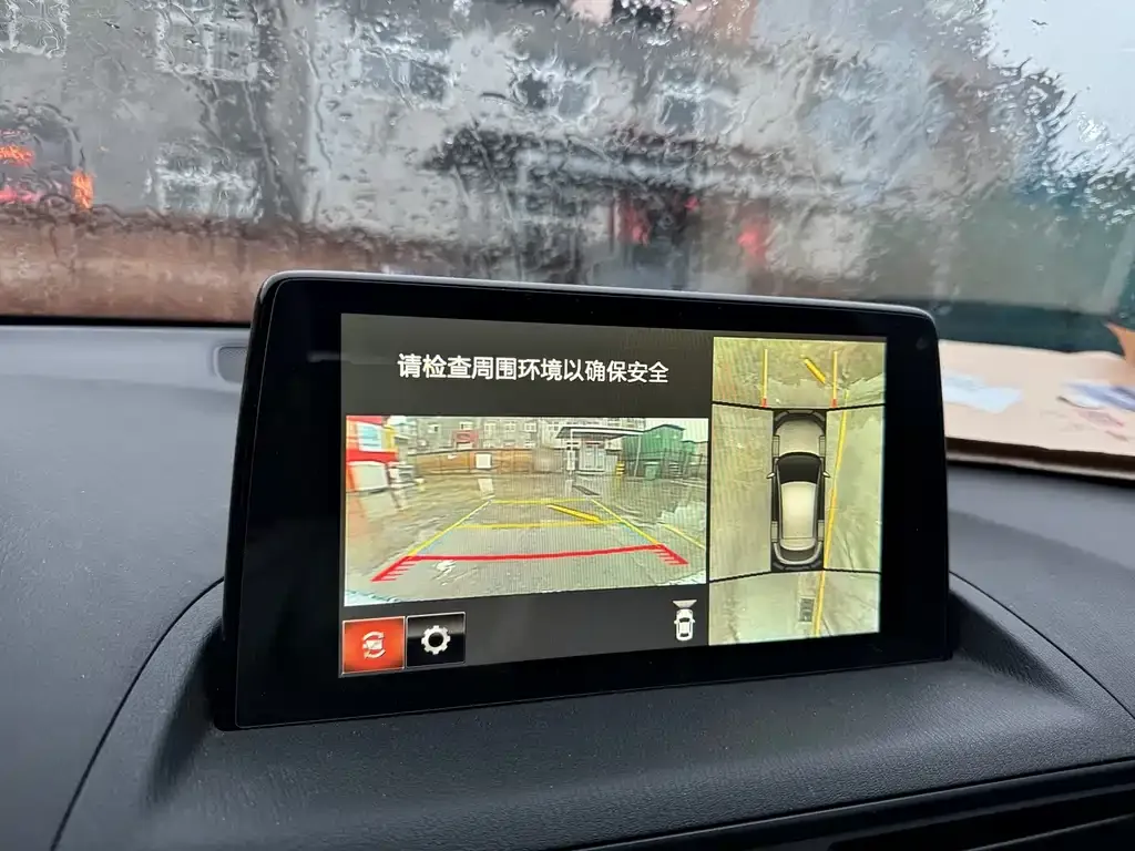 Mazda CX-4 2023 из CN, фото 2