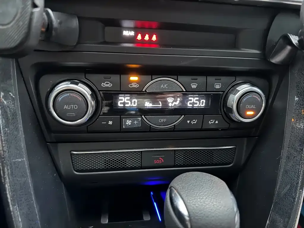 Mazda CX-4 2023 из CN, фото 6