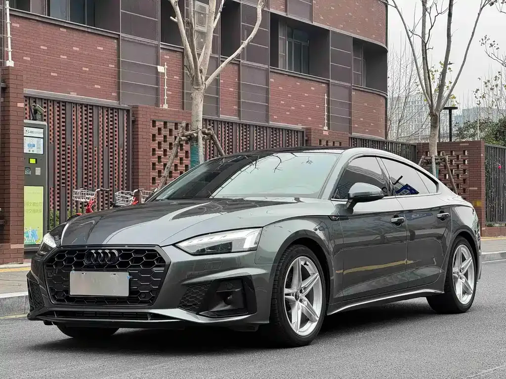 Audi A5 (Import) 2023 из CN, фото 1