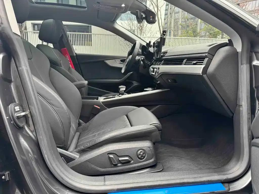 Audi A5 (Import) 2023 из CN, фото 4