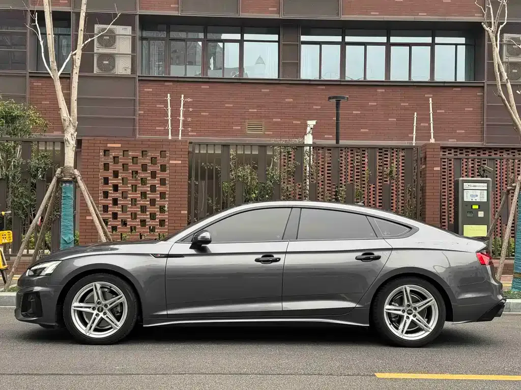 Audi A5 (Import) 2023 из CN, фото 9