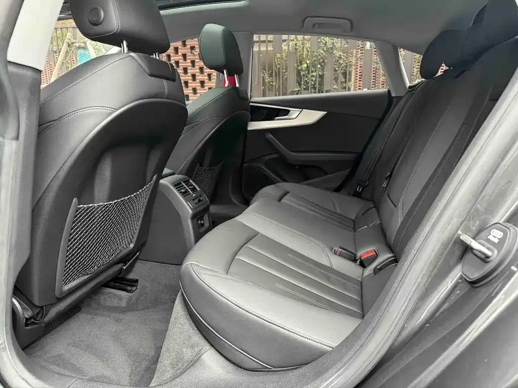 Audi A5 (Import) 2023 из CN, фото 3