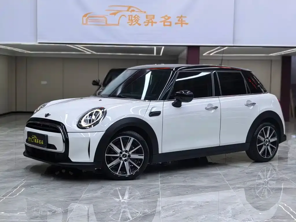 MINI Cooper (3-door) 2023 из CN, фото 1