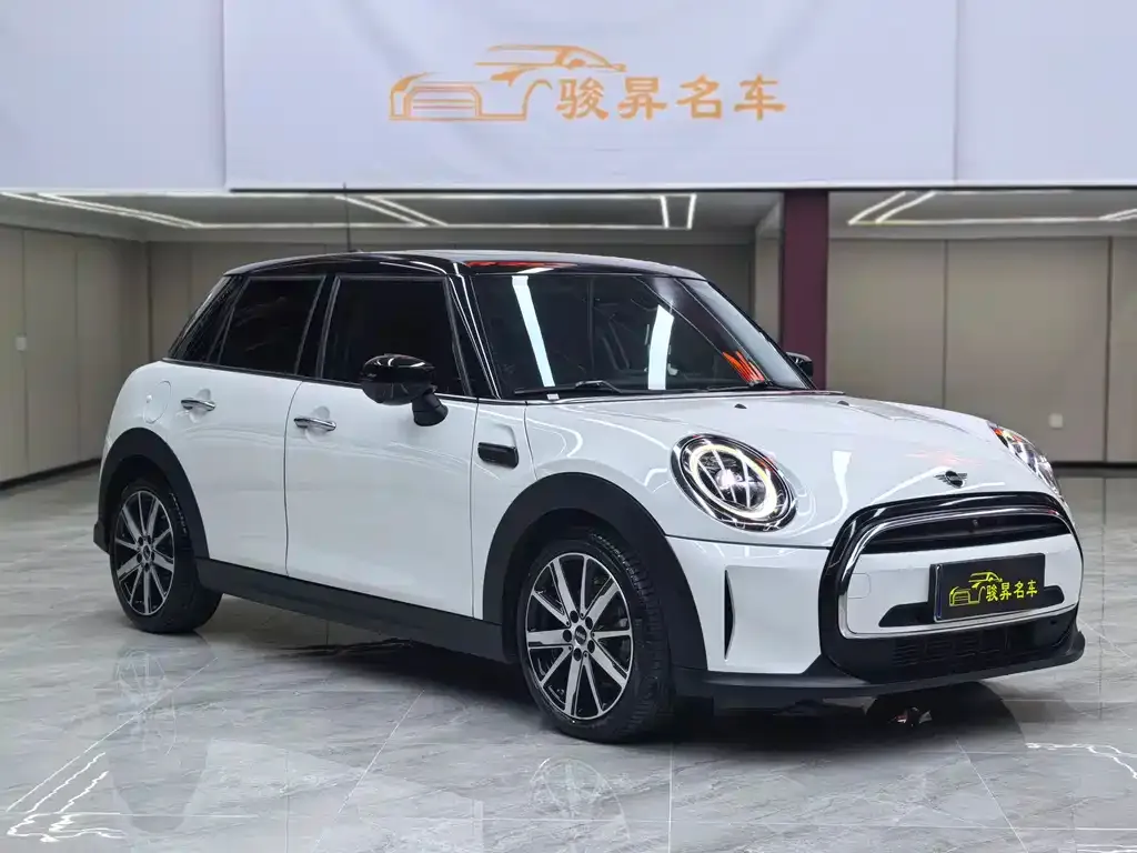 MINI Cooper (3-door) 2023 из CN, фото 8