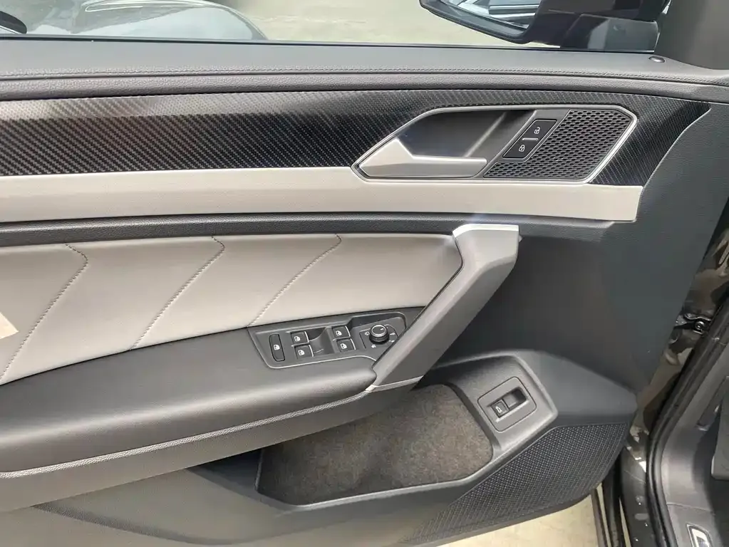 Volkswagen Tayron 2023 из CN, фото 3