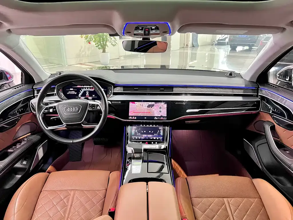 Audi A8 — фото 4