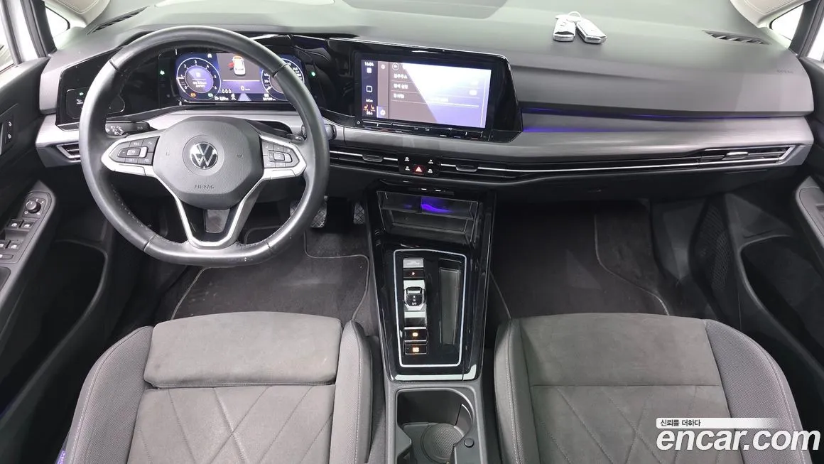 Volkswagen Golf 2023 из KR, фото 10