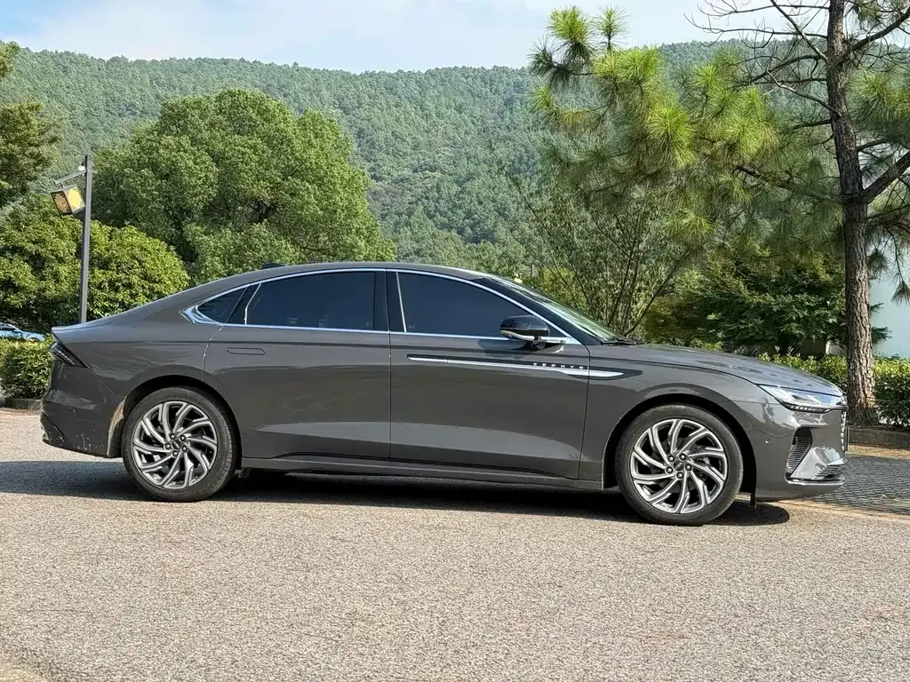 Lincoln Z 2022 из CN, фото 10