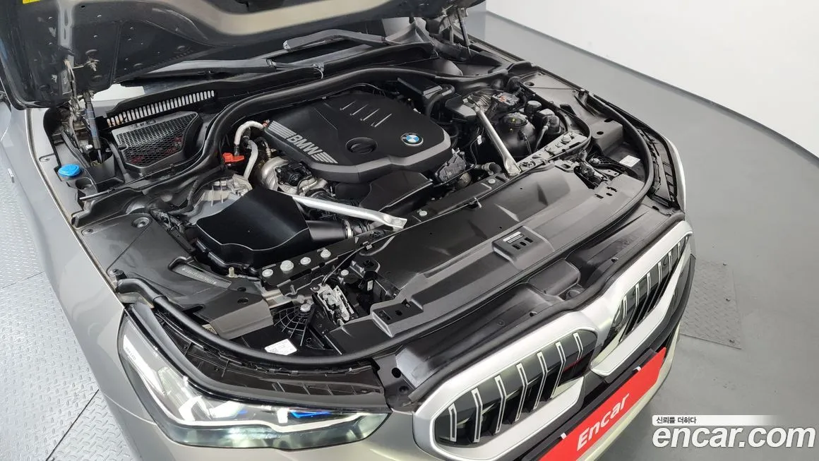 BMW 5-Series 2025 из KR, фото 8