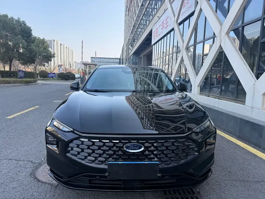 Ford Mondeo 2023 из CN, фото 7