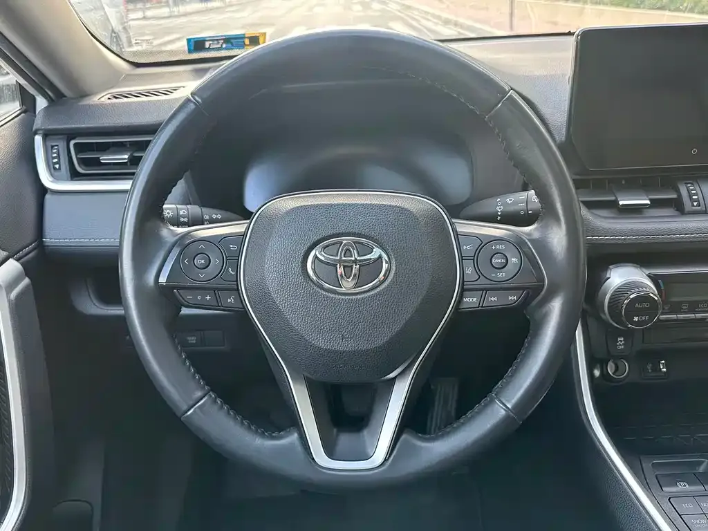 Toyota Wildlander 2023 из CN, фото 3