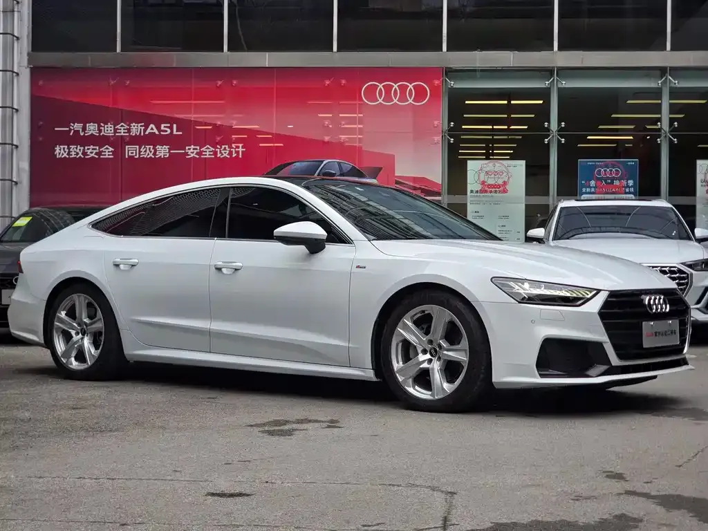 Audi A7 2021 из CN, фото 10