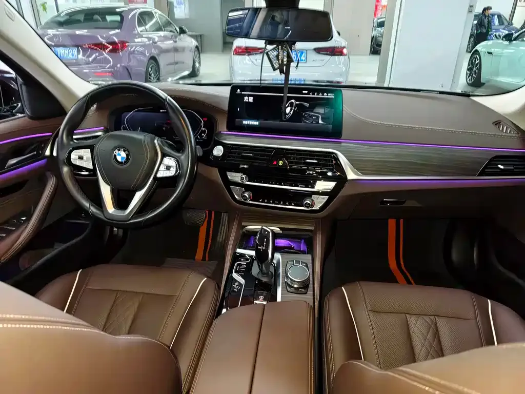 BMW 5 Series New Energy — фото 2