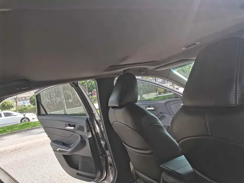 Toyota Avalon 2021 из CN, фото 3
