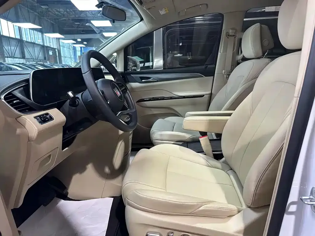 Buick GL8 Hybrid — фото 5