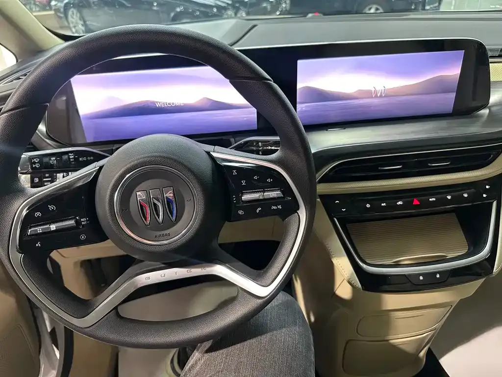 Buick GL8 Hybrid — фото 4