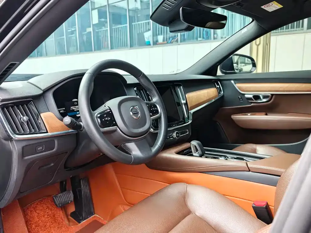Volvo S90 — фото 2