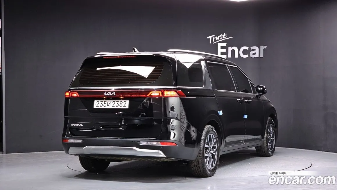 Kia Carnival 2023 из KR, фото 2