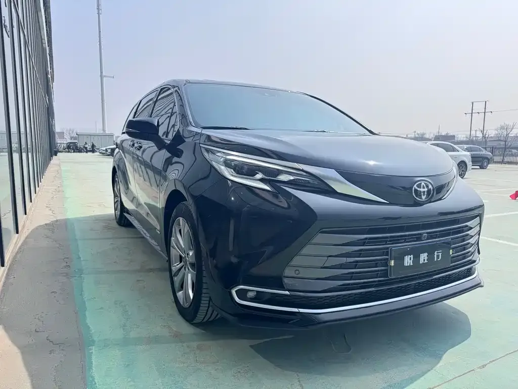 Toyota Sienna 2024 из CN, фото 10