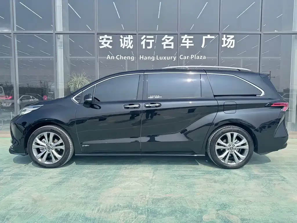 Toyota Sienna 2024 из CN, фото 7