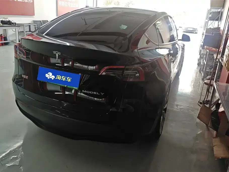 Tesla Model Y — фото 6