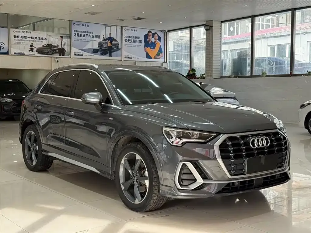 Audi Q3 — фото 5