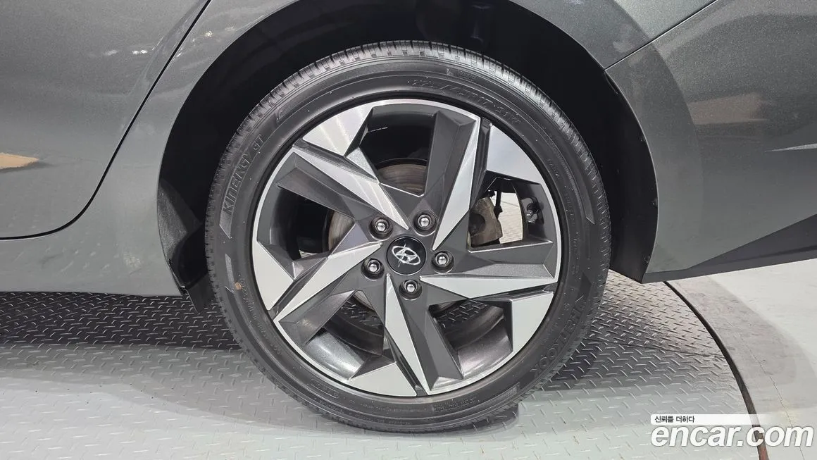 Hyundai AVANTE — фото 10
