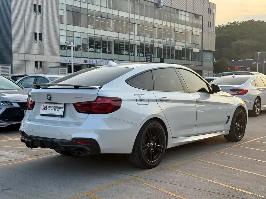 BMW 3 Series GT — фото 6