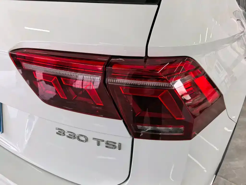 Volkswagen Tiguan L 2022 из CN, фото 5