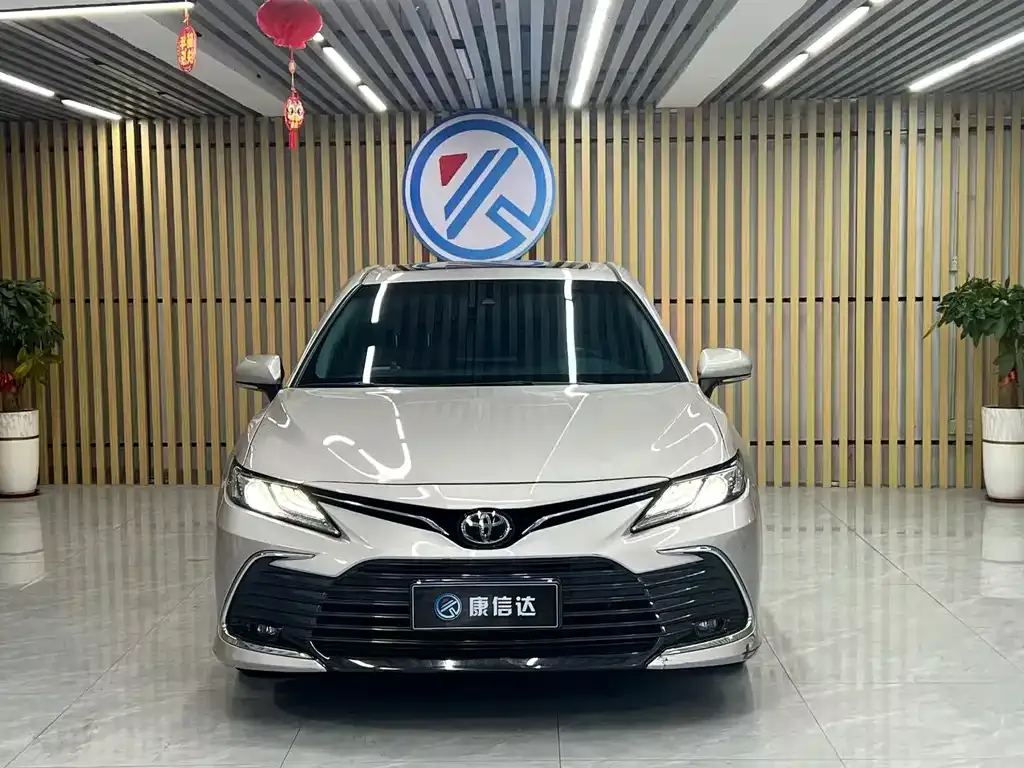 Toyota Camry 2023 из CN, фото 8
