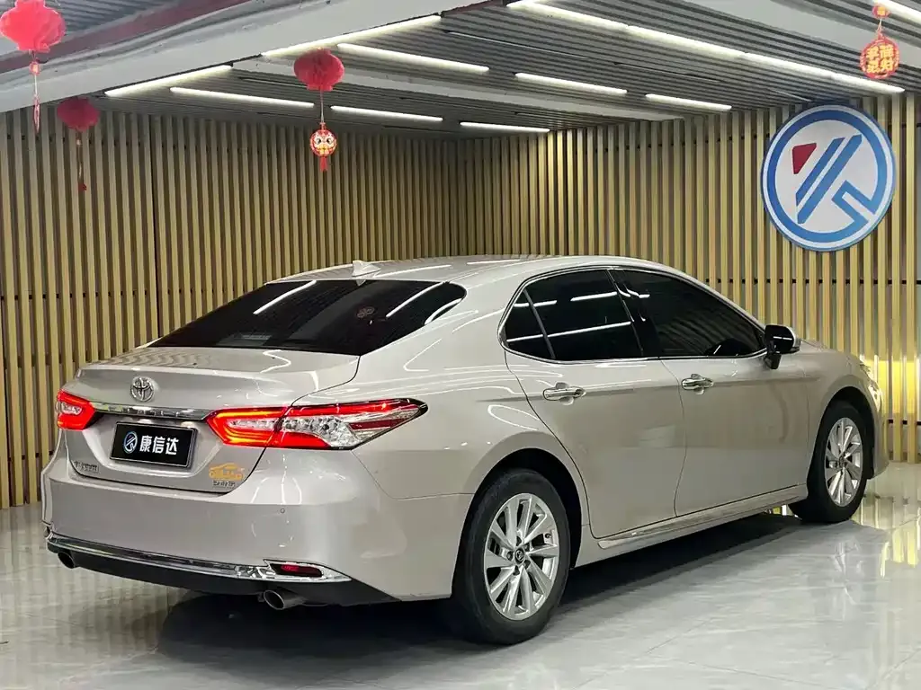 Toyota Camry 2023 из CN, фото 3