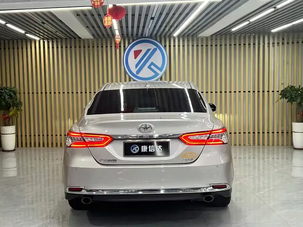 Toyota Camry 2023 из CN, фото 6