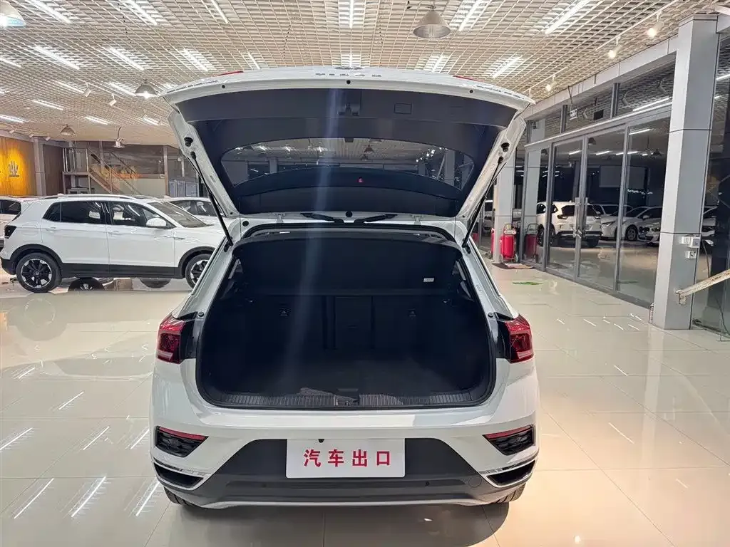 Volkswagen T-Roc 2023 из CN, фото 7