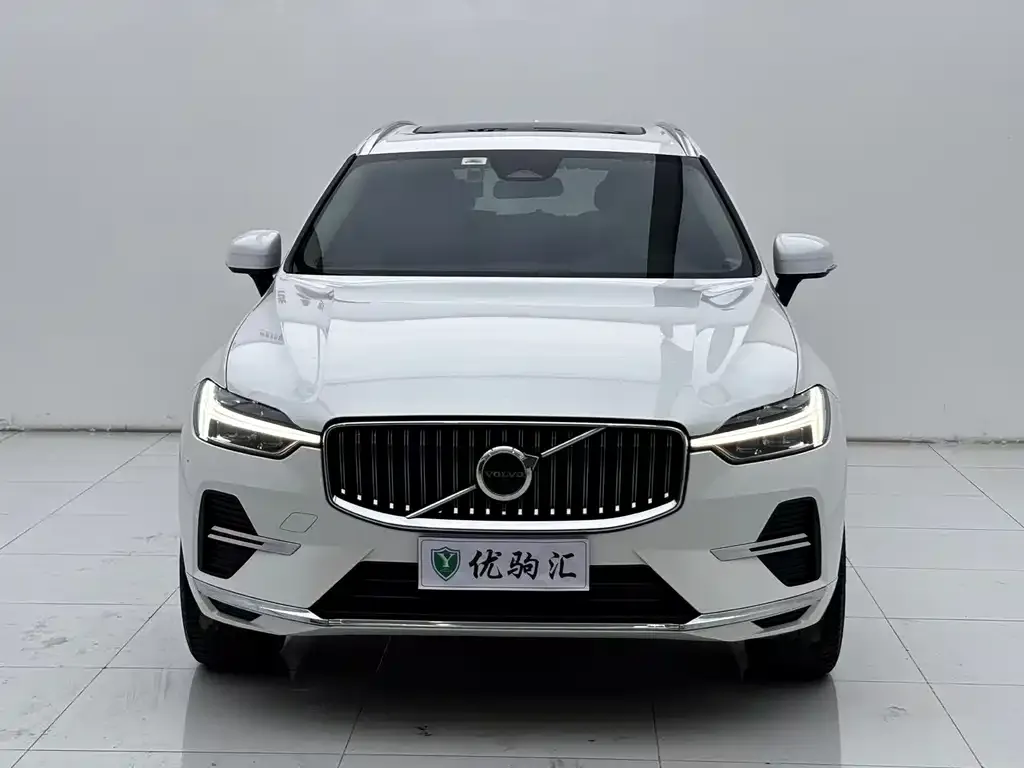 Volvo XC60 2022 из CN, фото 4